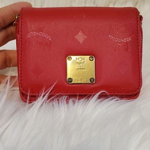 MCM LIMITED SLING CARD HOLDER